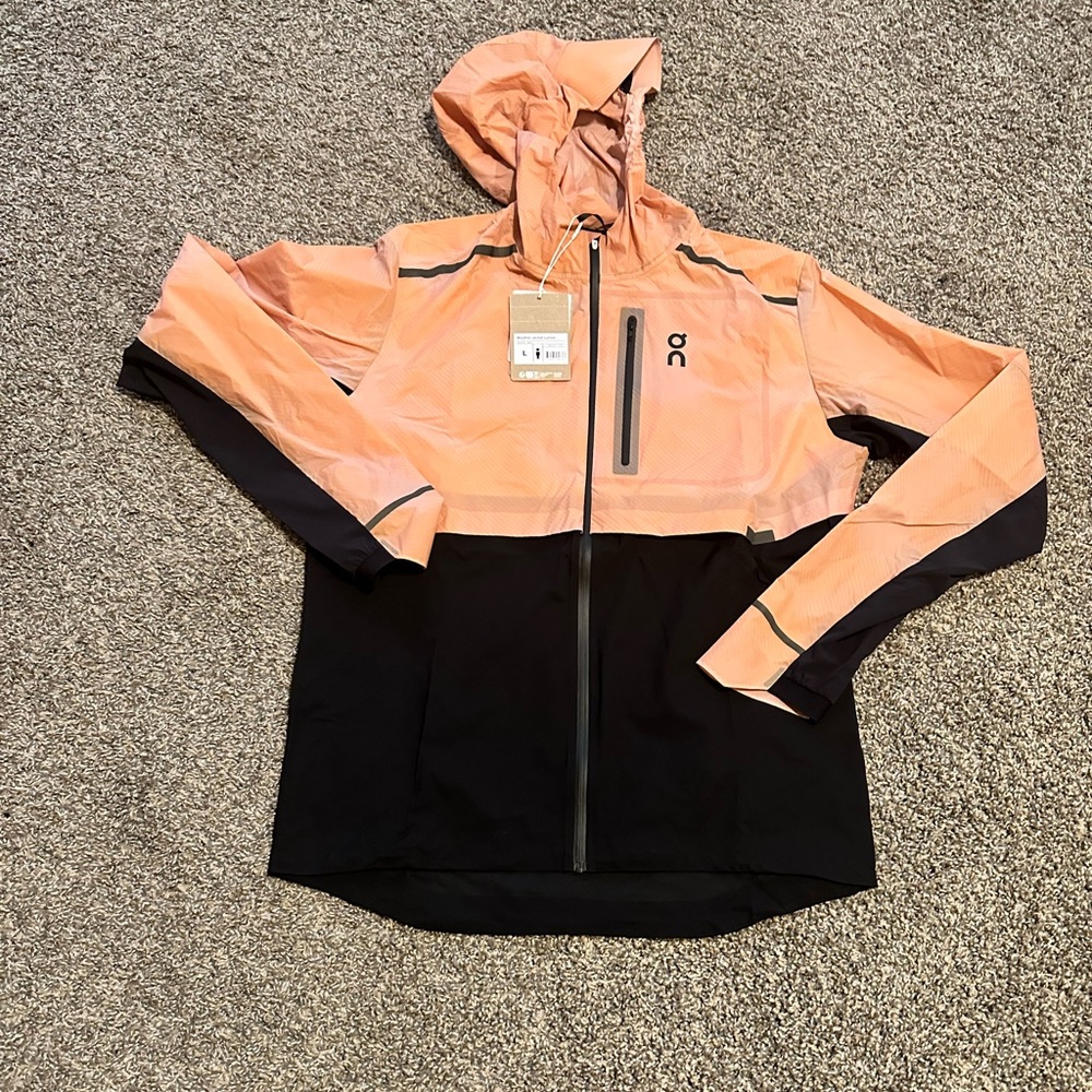 On Running Weather Jacket Lumos Men’s Large Brand New